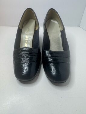Vintage Pace Setters Navy Blue Leather Pumps Women's Size 5B